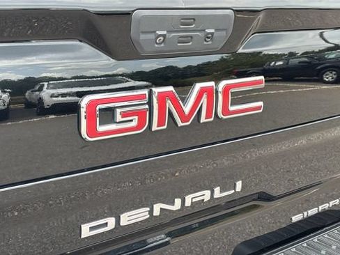 Used 2020 GMC Sierra 1500 Denali w/ Denali Ultimate Package AWD/4WD image 41