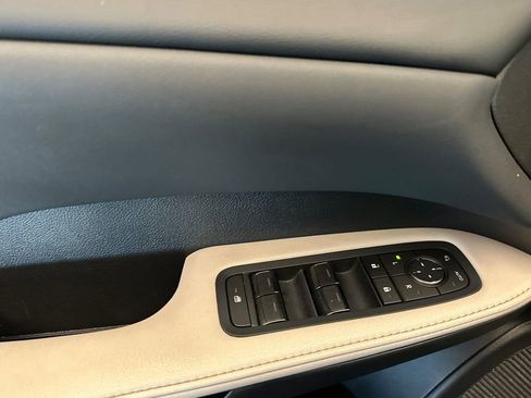 Certified 2025 Lexus RX 350h 350h Premium w/ Convenience Package image 11