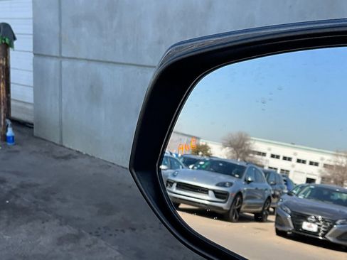 Used 2022 Toyota RAV4 SE w/ Convenience Package image 21