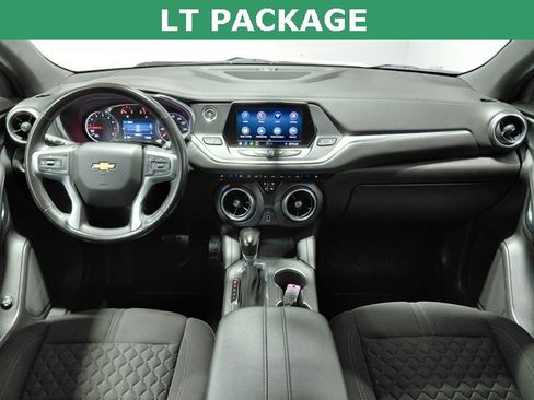 Used 2020 Chevrolet Blazer LT image 2