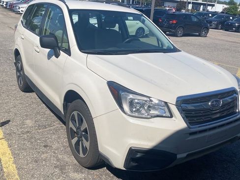 Used 2018 Subaru Forester 2.5i w/ Alloy Wheel Package AWD/4WD image 3