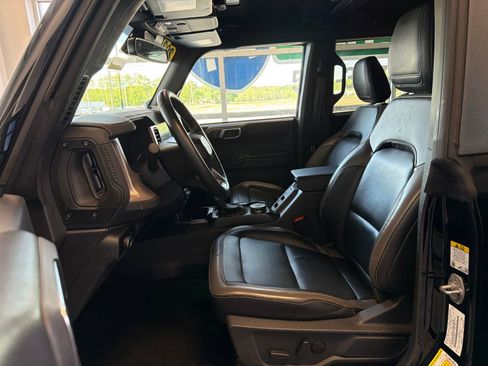 Used 2025 Ford Bronco Outer Banks AWD/4WD image 16