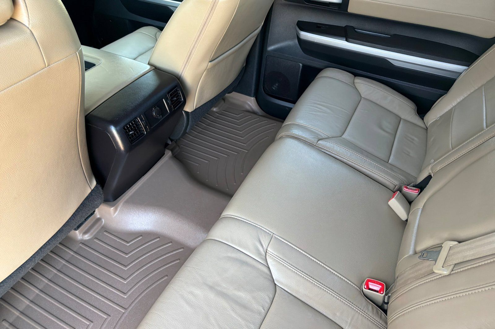 Used 2015 Toyota Tundra Limited AWD/4WD image 16