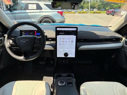 Certified 2022 Ford Mustang Mach-E Premium image 2