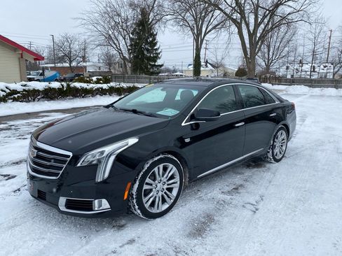 Used 2019 Cadillac XTS Luxury image 1