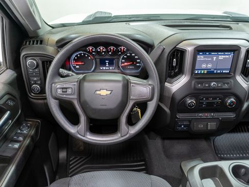 Used 2020 Chevrolet Silverado 2500 Custom w/ Custom Value Package AWD/4WD image 13