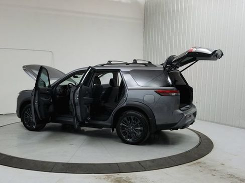 New 2026 Nissan Pathfinder SL w/ SL Premium Package FWD image 13