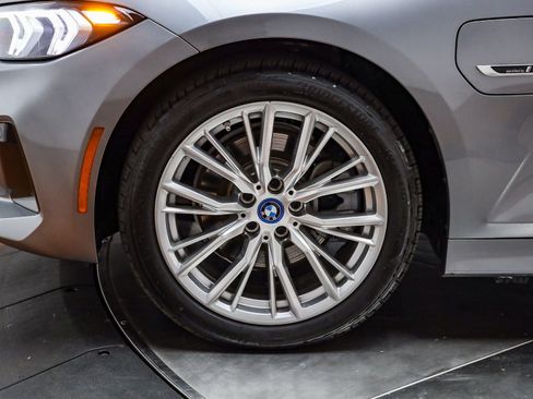 Used 2023 BMW 330e w/ Driving Assistance Package RWD image 18