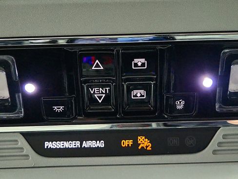 Used 2022 Lincoln Corsair AWD w/ Premium Package image 21