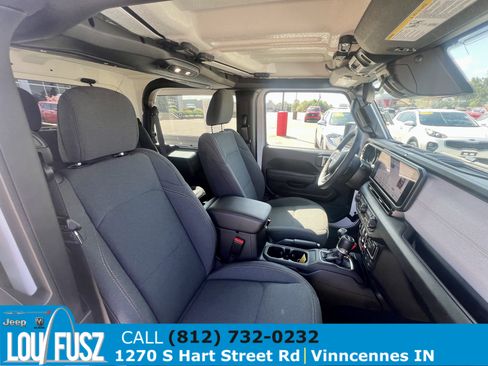 Used 2026 Jeep Wrangler Sport AWD/4WD image 19