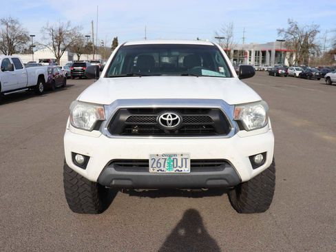 Used 2015 Toyota Tacoma 4x4 Double Cab image 2