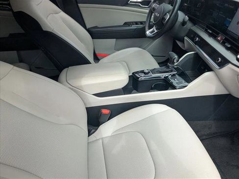 Used 2024 Kia Sportage EX FWD image 19