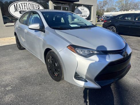 Used 2017 Toyota Corolla LE image 7