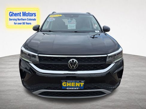 Used 2023 Volkswagen Taos SE AWD/4WD image 13