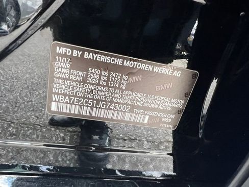 Used 2018 BMW 740i image 43