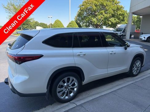 Used 2021 Toyota Highlander Limited FWD image 5