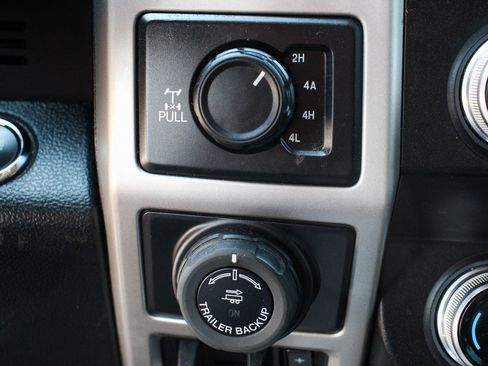 Used 2020 Ford F150 Lariat w/ Equipment Group 502A Luxury image 33