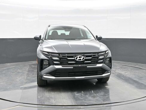 New 2026 Hyundai Tucson Blue SE image 2