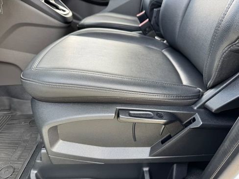 Used 2023 Ford Transit Connect XL image 18