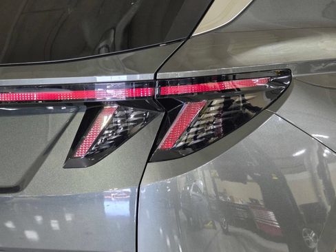 Used 2023 Hyundai Tucson SEL FWD image 12