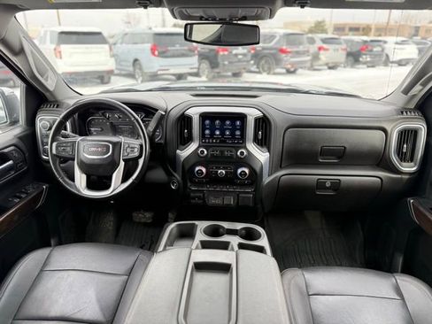 Used 2022 GMC Sierra 1500 SLT image 3