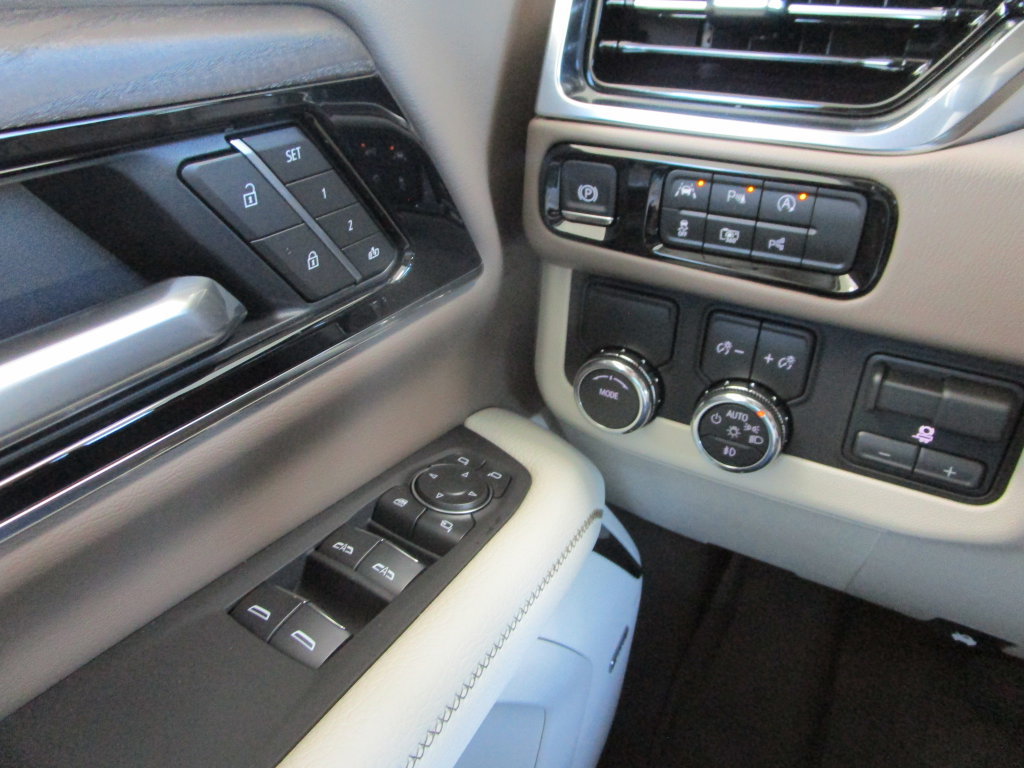 New 2026 GMC Yukon Denali w/ Advanced Technology Package RWD image 49
