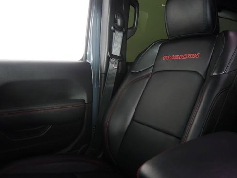 Used 2024 Jeep Wrangler Unlimited Rubicon AWD/4WD image 17