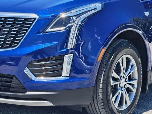 Certified 2023 Cadillac XT5 Premium Luxury w/ Technology Package FWD image 9