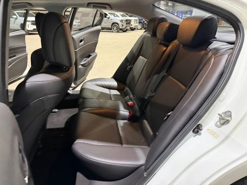 Used 2017 Acura ILX FWD image 18