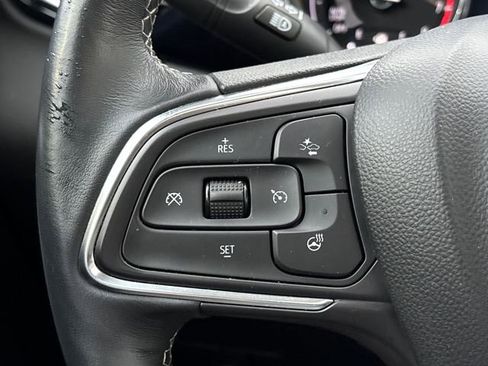Used 2023 Buick Encore GX Essence w/ Experience Buick Package image 21