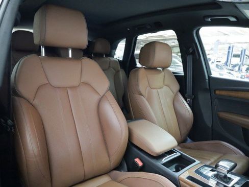 Used 2022 Audi Q5 e Premium Plus image 31