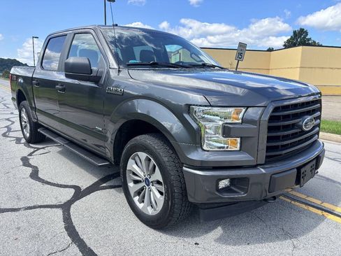 Used 2017 Ford F150 XL w/ Equipment Group 101A Mid AWD/4WD image 3