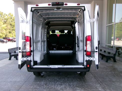 New 2026 RAM ProMaster 2500 FWD image 22
