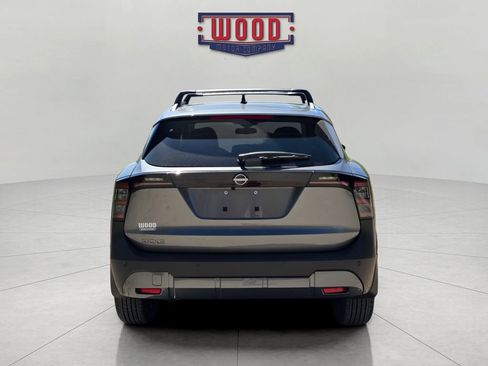 New 2026 Nissan Kicks SV w/ Charging Package FWD image 3