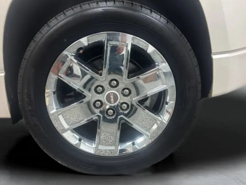 Used 2014 GMC Acadia Denali FWD image 34