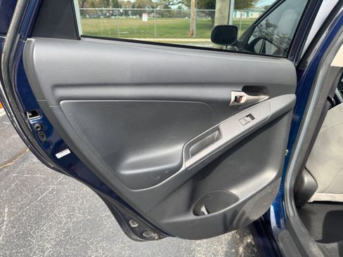 Used 2009 Toyota Matrix XRS image 22