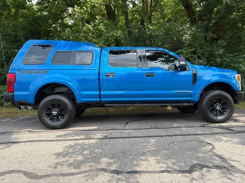 Used 2020 Ford F250 XLT w/ Tremor Off-Road Package AWD/4WD image 45