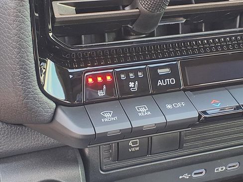 Used 2025 Toyota Land Cruiser image 14