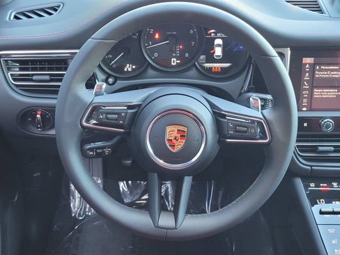 New 2026 Porsche Macan AWD/4WD image 15