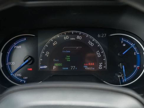 Used 2024 Toyota RAV4 LE AWD/4WD image 23