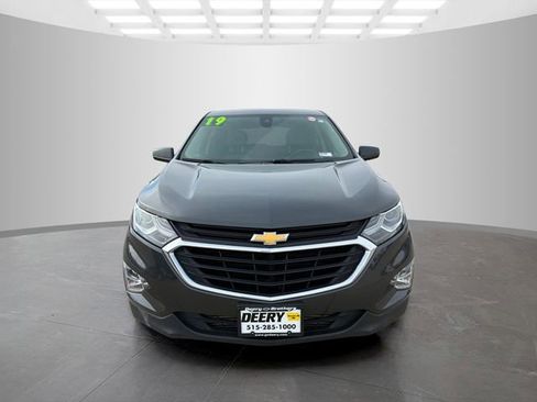 Used 2019 Chevrolet Equinox LT w/ Driver Convenience Package image 9