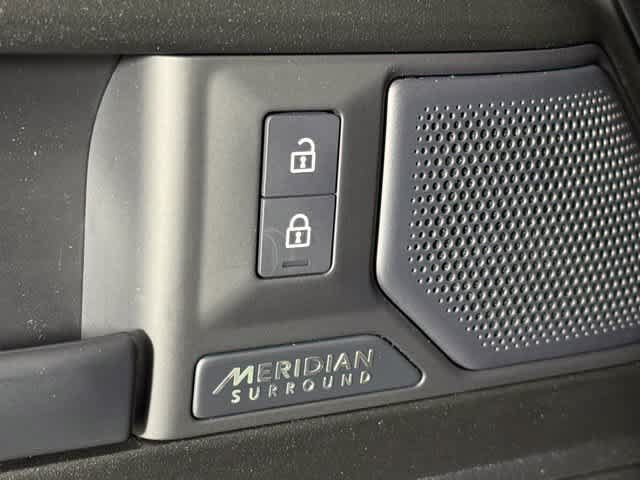 New 2026 Land Rover Defender 110 OCTA AWD/4WD image 22