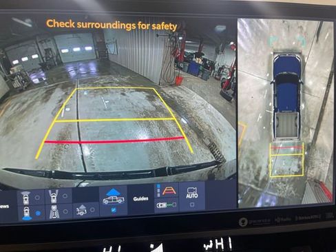 Used 2023 Toyota Tundra Platinum image 17