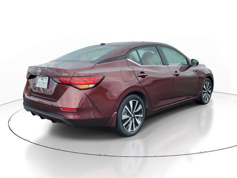 Used 2023 Nissan Sentra SV w/ SV Premium Package image 4
