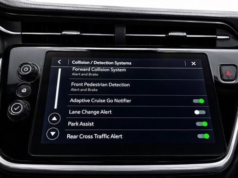 Used 2023 Chevrolet Bolt EUV Premier w/ Sun & Sound Package FWD image 25