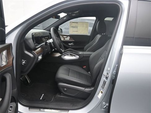 New 2025 Mercedes-Benz GLS 450 4MATIC image 19