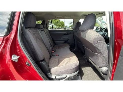 Certified 2025 Toyota Highlander LE AWD/4WD image 38