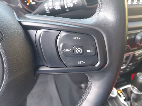 Used 2022 Jeep Wrangler Sport AWD/4WD image 6