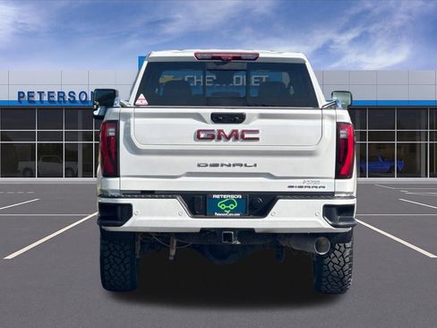 Used 2025 GMC Sierra 3500 Denali w/ Denali Reserve Package AWD/4WD image 5