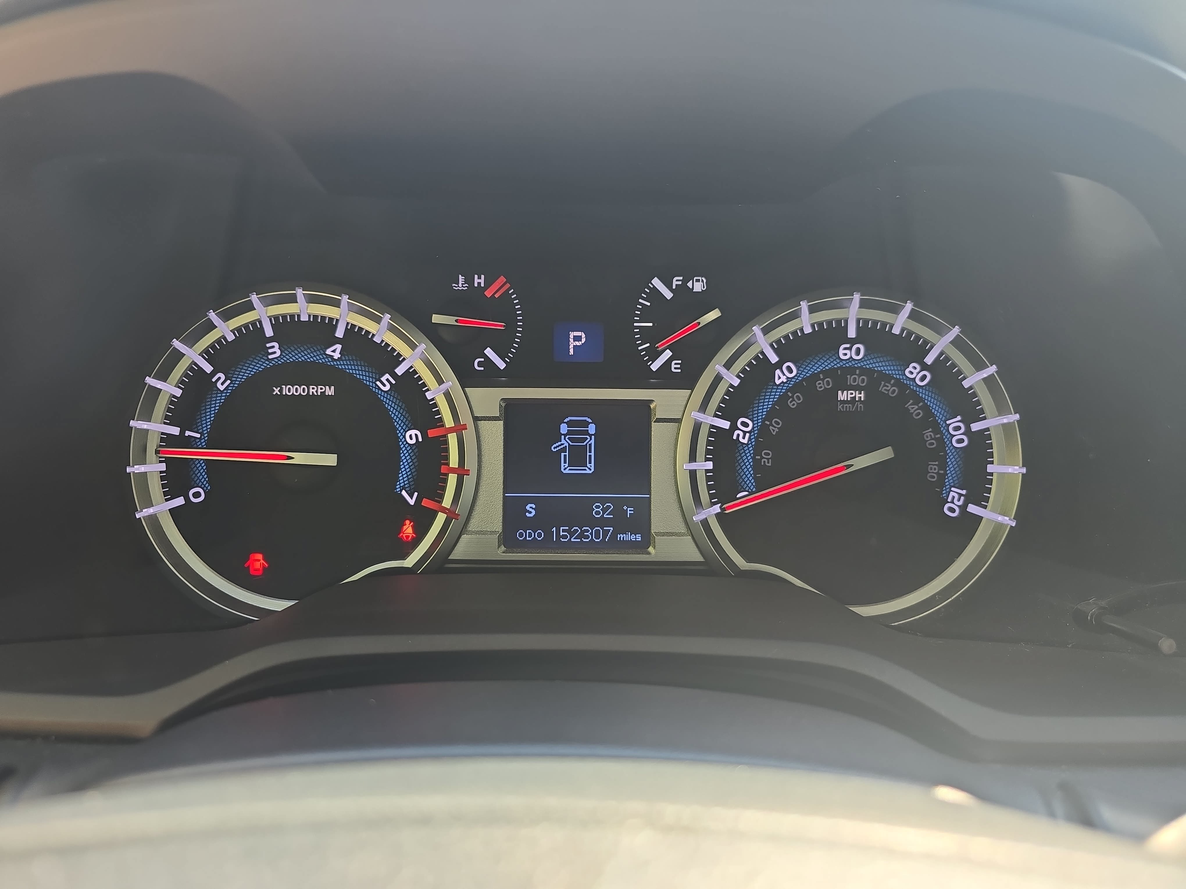 Used 2017 Toyota 4Runner SR5 AWD/4WD image 18